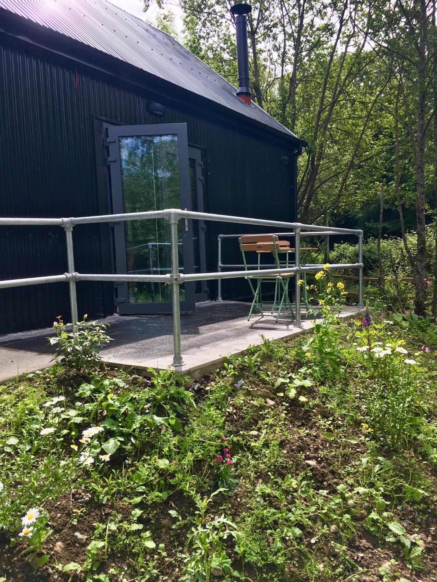 Alder Cabin Kilkenny Exterior photo